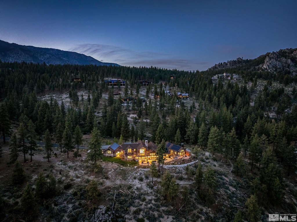 Carson City, Nevada, 89705, United States, 4 Bedrooms Bedrooms, ,4.5 BathroomsBathrooms,Residential,Forsale,1910329