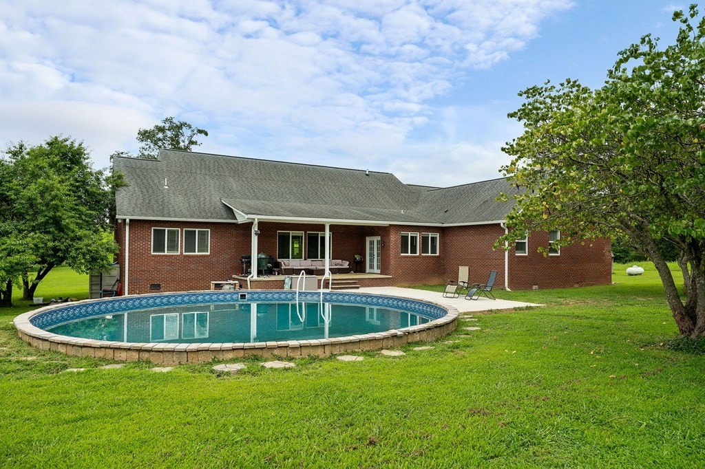 SPARTA, Tennessee, 38583, United States, 4 Bedrooms Bedrooms, ,3 BathroomsBathrooms,Residential,Forsale,1929831