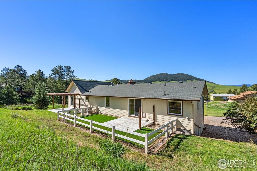 Loveland, Colorado, 80537, United States, 3 Bedrooms Bedrooms, ,2.5 BathroomsBathrooms,Residential,Forsale,1926788