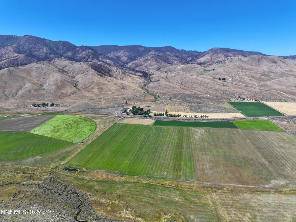 Doyle, California, 96109, United States, 6 Bedrooms Bedrooms, ,5 BathroomsBathrooms,Residential,Forsale,1910337