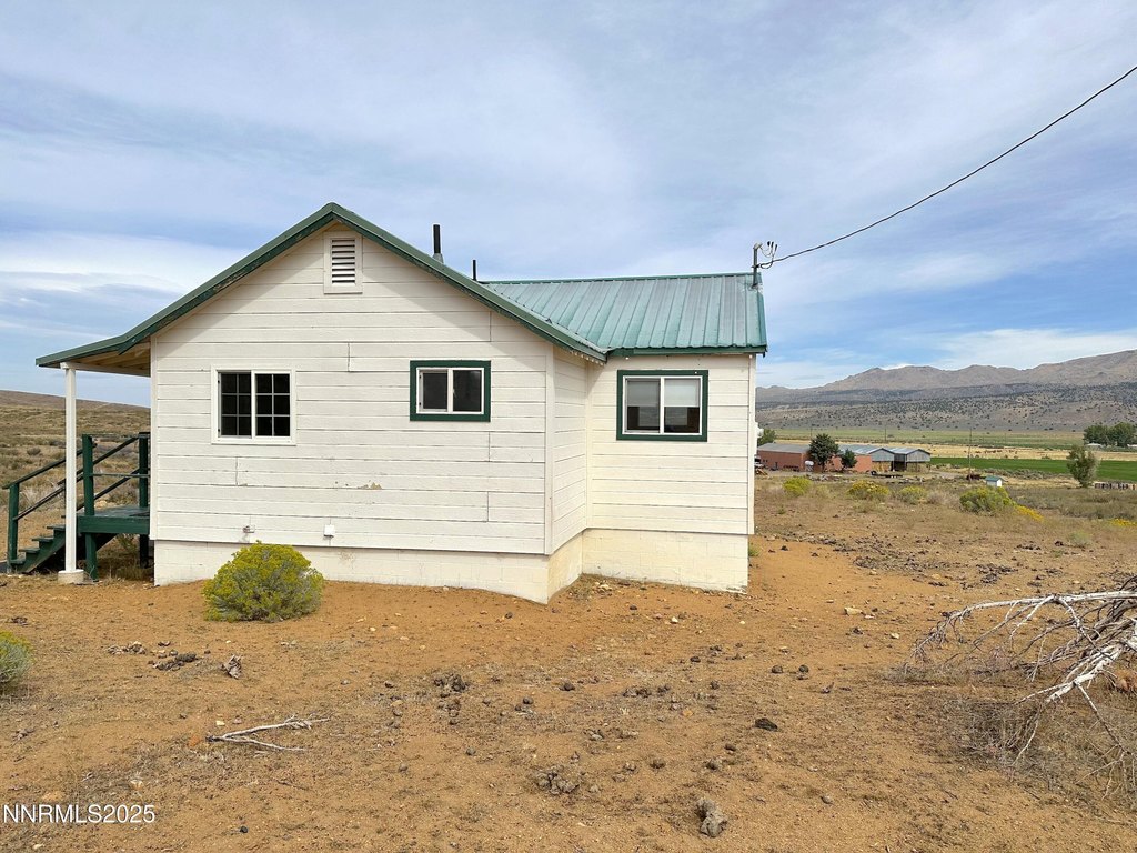 Doyle, California, 96109, United States, 6 Bedrooms Bedrooms, ,5 BathroomsBathrooms,Residential,Forsale,1910337