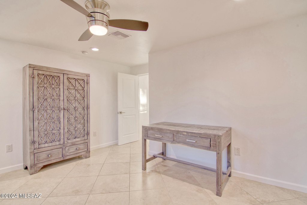 Tucson, Arizona, 85742, United States, 4 Bedrooms Bedrooms, ,2 BathroomsBathrooms,Residential,Forsale,1963526