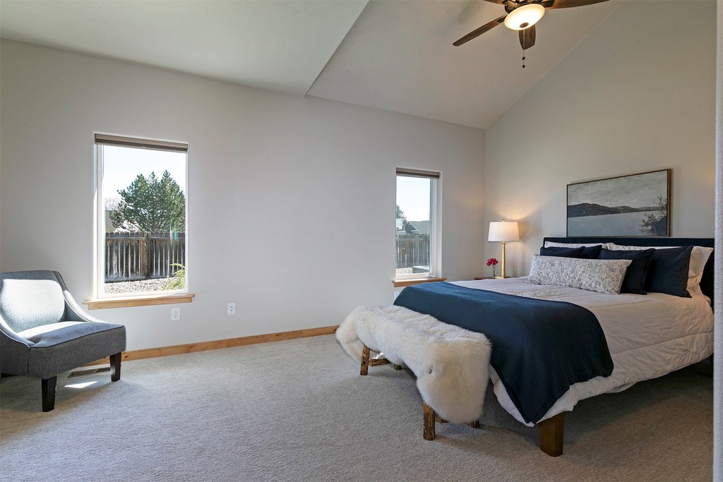Hamilton, Montana, 59840, United States, 3 Bedrooms Bedrooms, ,2.5 BathroomsBathrooms,Residential,Forsale,1894845