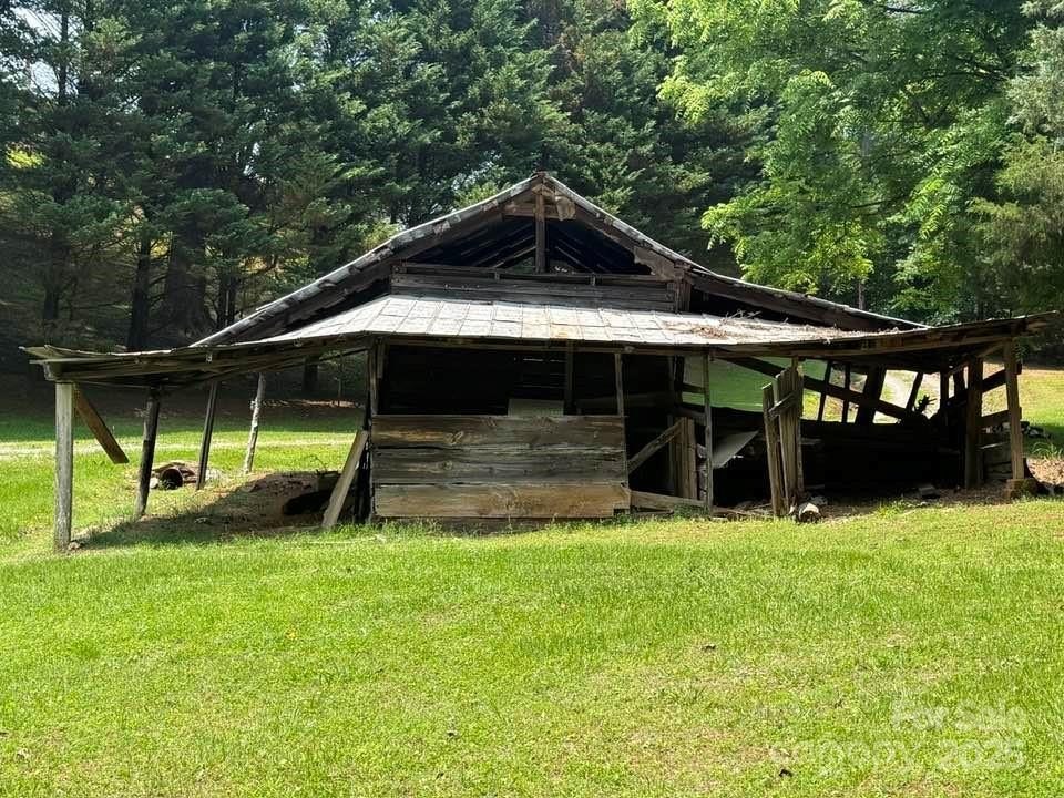 Columbus, North Carolina, 28722, United States, 3 Bedrooms Bedrooms, ,2 BathroomsBathrooms,Residential,Forsale,1964330