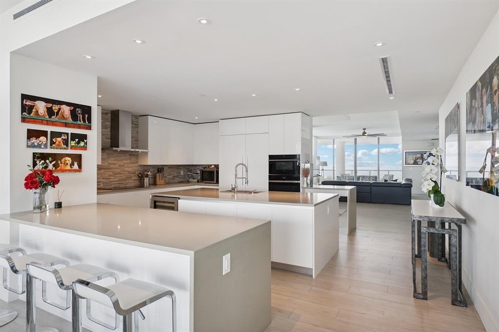 Fort Lauderdale, Florida, 33304, United States, 3 Bedrooms Bedrooms, ,3.5 BathroomsBathrooms,Residential,Forsale,1903983