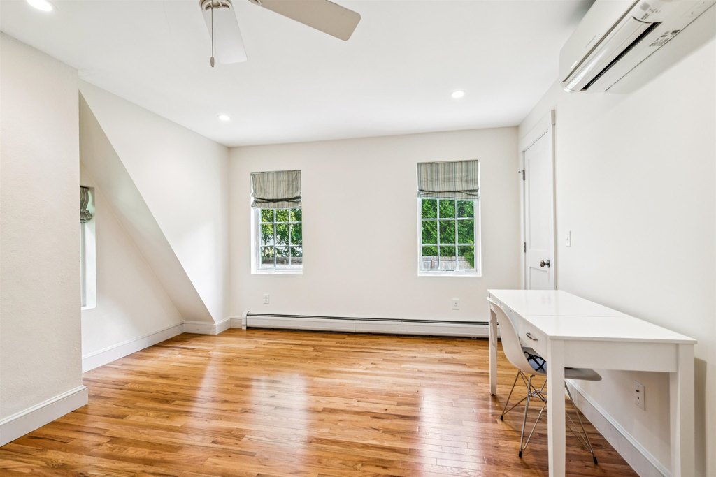 Hanover, New Hampshire, 03755, United States, 4 Bedrooms Bedrooms, ,4.5 BathroomsBathrooms,Residential,Forsale,1999500