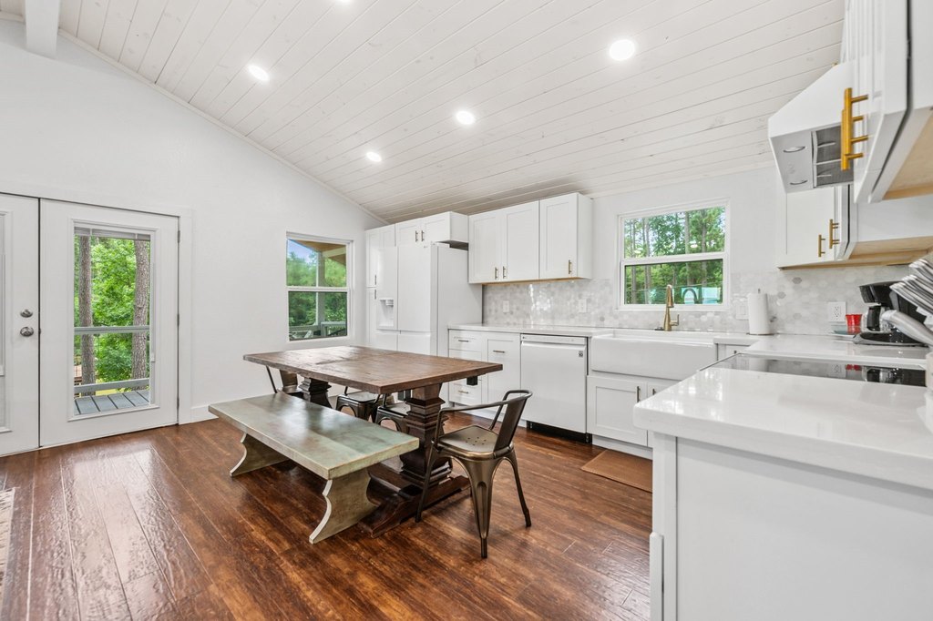 Coldspring, Texas, 77331, United States, 3 Bedrooms Bedrooms, ,2 BathroomsBathrooms,Residential,Forsale,1936460
