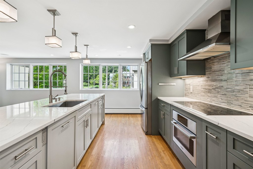 Hanover, New Hampshire, 03755, United States, 4 Bedrooms Bedrooms, ,4.5 BathroomsBathrooms,Residential,Forsale,1999500