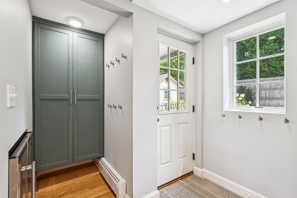 Hanover, New Hampshire, 03755, United States, 4 Bedrooms Bedrooms, ,4.5 BathroomsBathrooms,Residential,Forsale,1999500