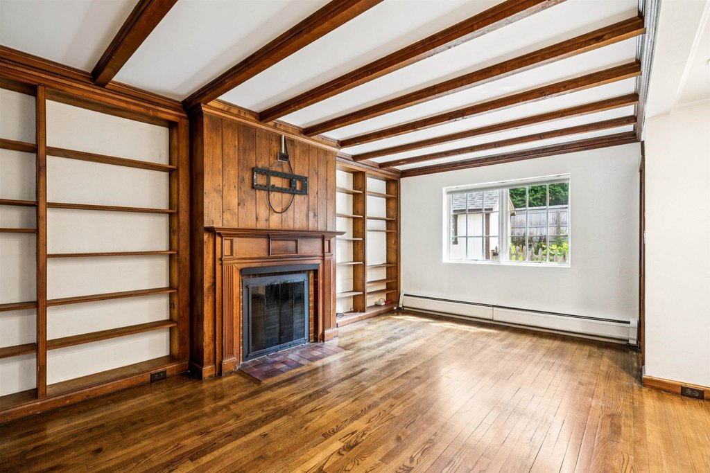 Hanover, New Hampshire, 03755, United States, 4 Bedrooms Bedrooms, ,4.5 BathroomsBathrooms,Residential,Forsale,1999500