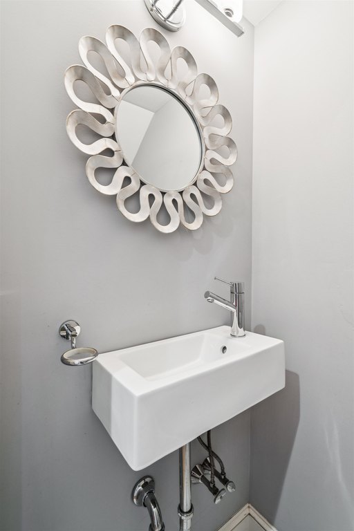 Hanover, New Hampshire, 03755, United States, 4 Bedrooms Bedrooms, ,4.5 BathroomsBathrooms,Residential,Forsale,1999500