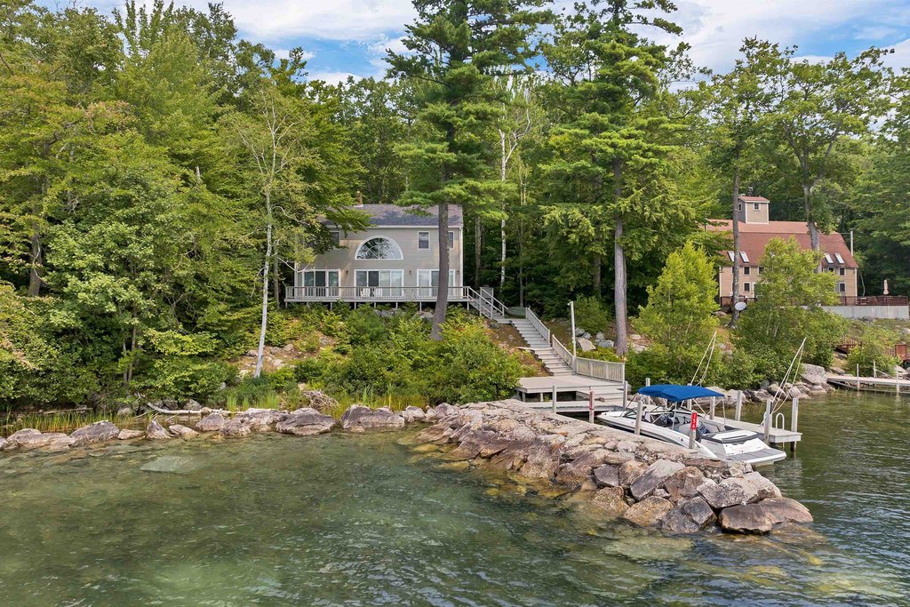 Alton, New Hampshire, 03810, United States, 2 Bedrooms Bedrooms, ,2 BathroomsBathrooms,Residential,Forsale,1941246