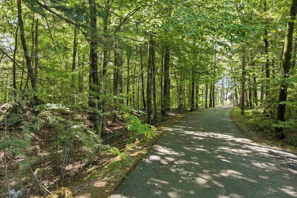 Wolfeboro, New Hampshire, 03894, United States, 4 Bedrooms Bedrooms, ,4.5 BathroomsBathrooms,Residential,Forsale,2010597