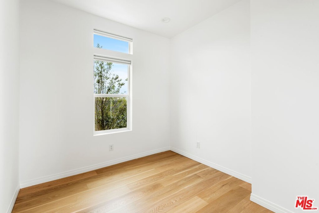 Malibu, California, 90265, United States, 4 Bedrooms Bedrooms, ,2.5 BathroomsBathrooms,Residential,Forsale,1922150
