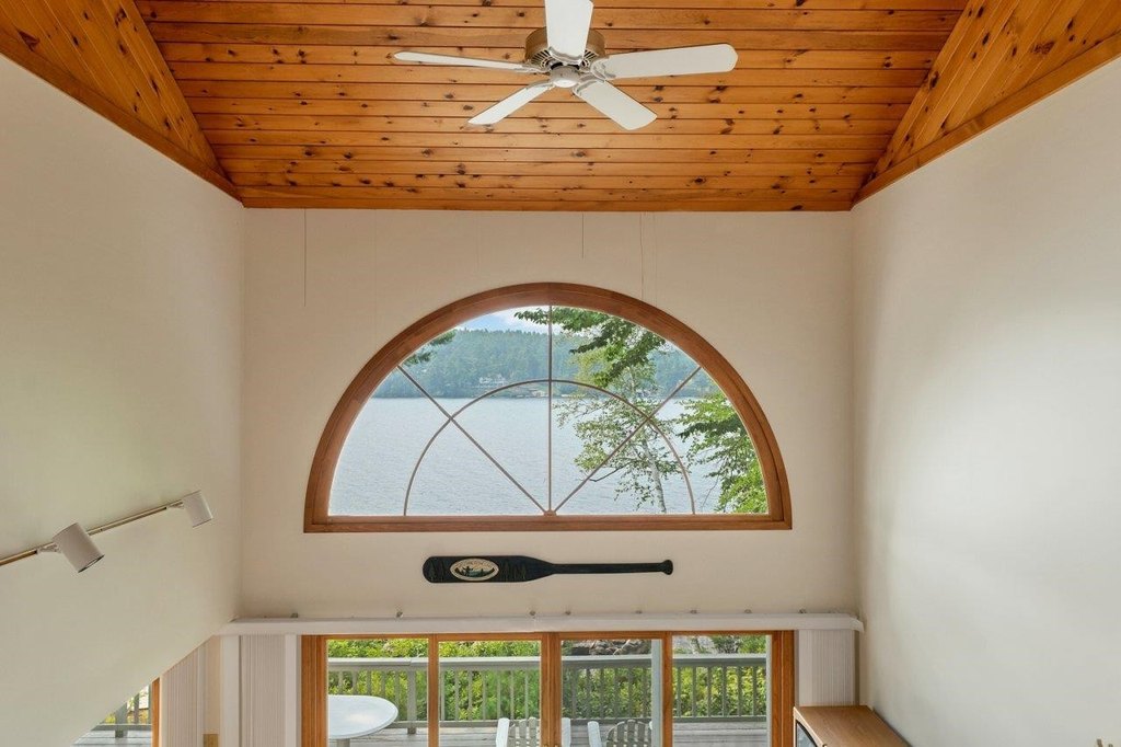 Alton, New Hampshire, 03810, United States, 2 Bedrooms Bedrooms, ,2 BathroomsBathrooms,Residential,Forsale,1941246