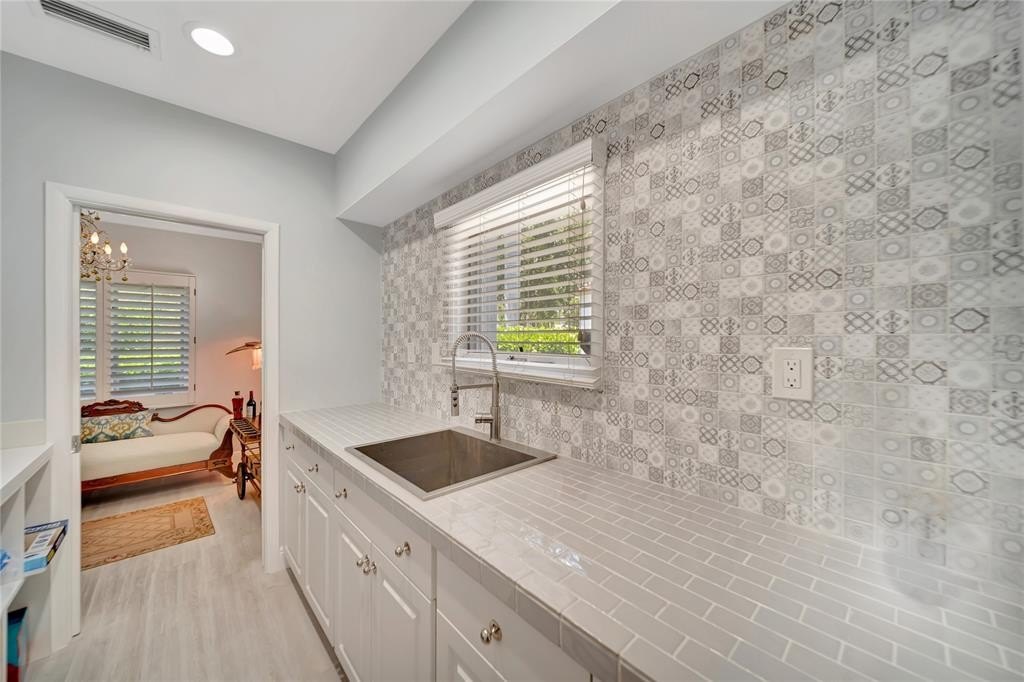 Fort Lauderdale, Florida, 33316, United States, 4 Bedrooms Bedrooms, ,4 BathroomsBathrooms,Residential,Forsale,1884601
