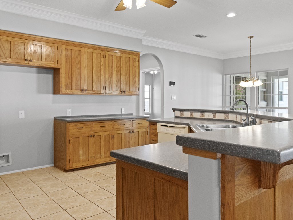 Alvin, Texas, 77511, United States, 3 Bedrooms Bedrooms, ,2.5 BathroomsBathrooms,Residential,Forsale,1972279