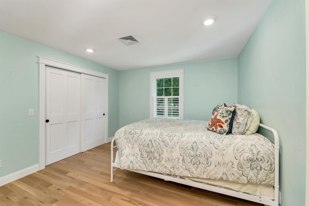Wolfeboro, New Hampshire, 03894, United States, 3 Bedrooms Bedrooms, ,2.5 BathroomsBathrooms,Residential,Forsale,1941237
