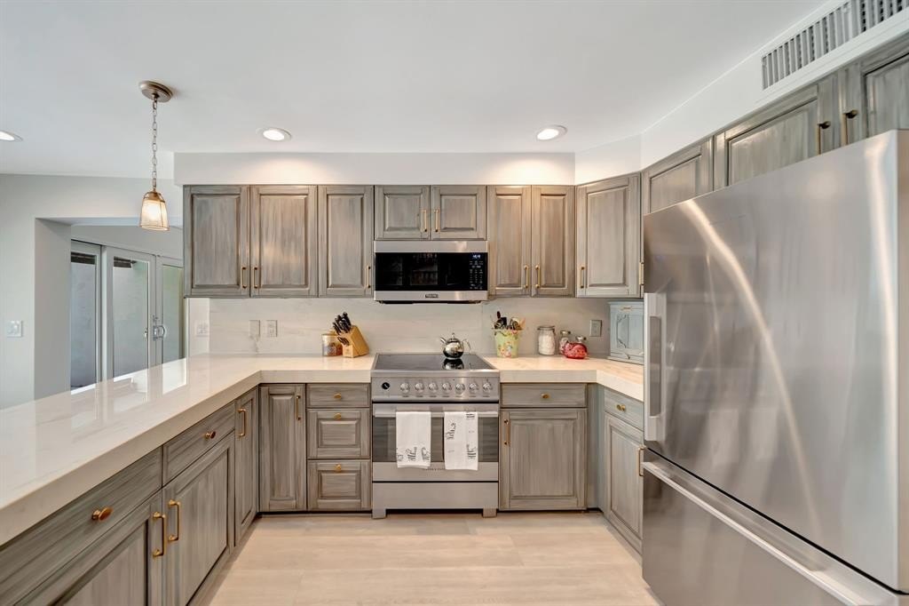 Fort Lauderdale, Florida, 33316, United States, 4 Bedrooms Bedrooms, ,4 BathroomsBathrooms,Residential,Forsale,1884601