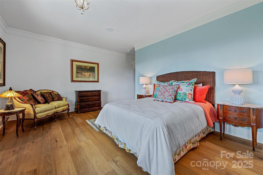 Hendersonville, North Carolina, 28792, United States, 3 Bedrooms Bedrooms, ,4.5 BathroomsBathrooms,Residential,Forsale,1886093