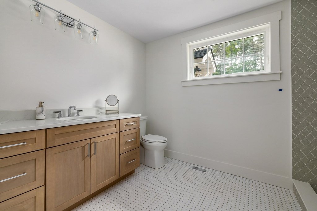 Rye, New Hampshire, 03870, United States, 2 Bedrooms Bedrooms, ,2.5 BathroomsBathrooms,Residential,Forsale,1941234