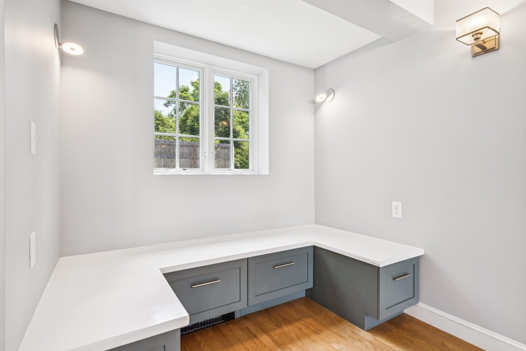 Hanover, New Hampshire, 03755, United States, 4 Bedrooms Bedrooms, ,4.5 BathroomsBathrooms,Residential,Forsale,1999500