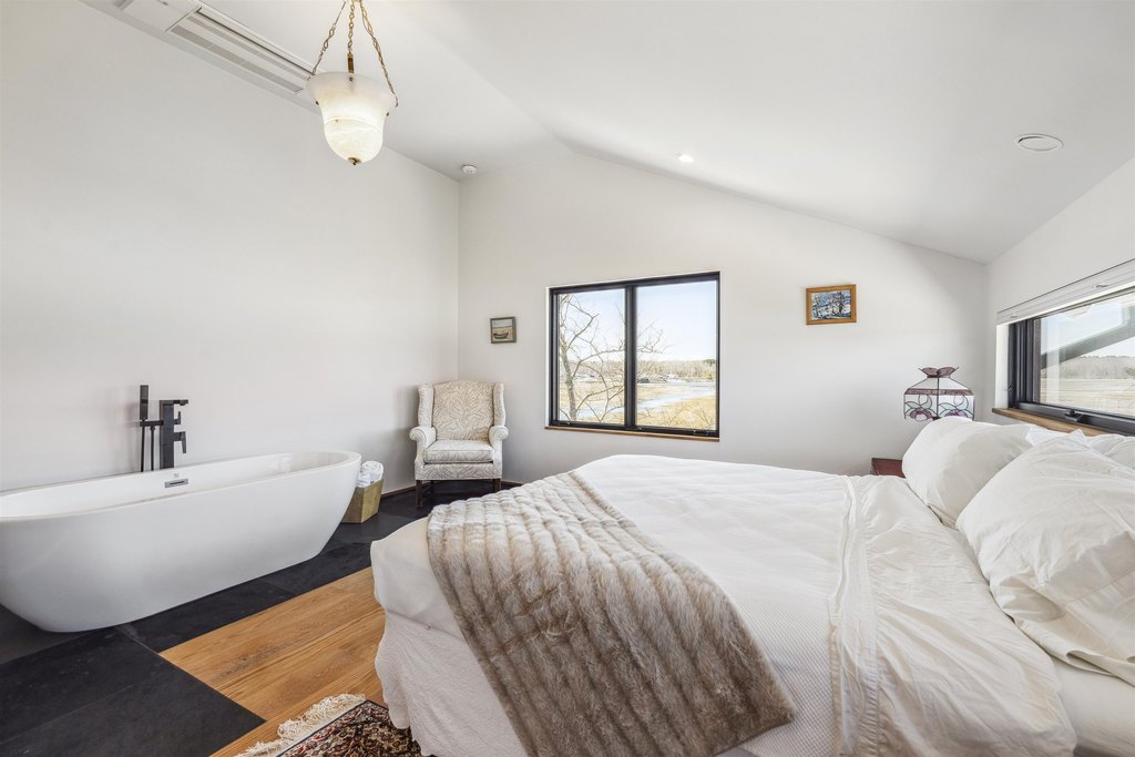 Rye, New Hampshire, 03870, United States, 3 Bedrooms Bedrooms, ,3.5 BathroomsBathrooms,Residential,Forsale,1909971