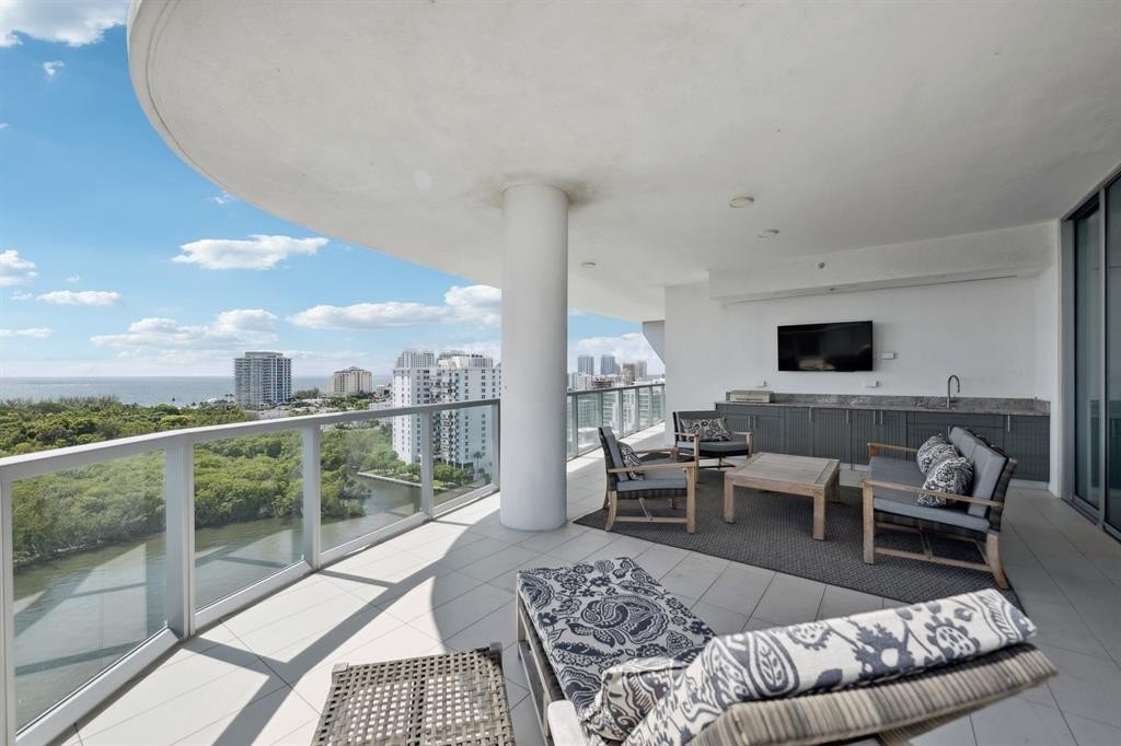 Fort Lauderdale, Florida, 33304, United States, 3 Bedrooms Bedrooms, ,3.5 BathroomsBathrooms,Residential,Forsale,1903983