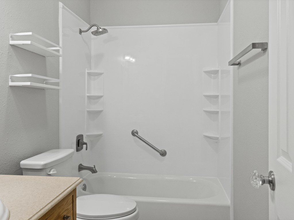 Alvin, Texas, 77511, United States, 3 Bedrooms Bedrooms, ,2.5 BathroomsBathrooms,Residential,Forsale,1972279