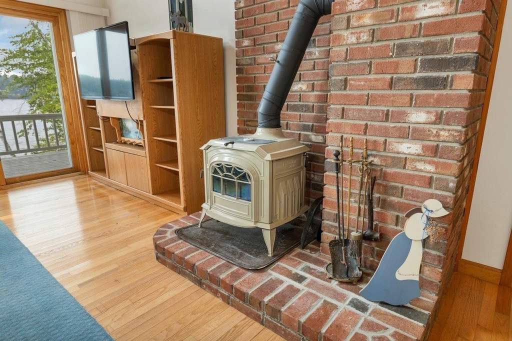 Alton, New Hampshire, 03810, United States, 2 Bedrooms Bedrooms, ,2 BathroomsBathrooms,Residential,Forsale,1941246