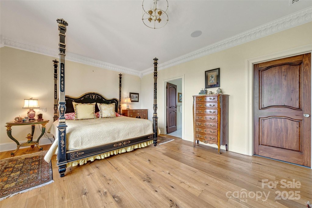 Hendersonville, North Carolina, 28792, United States, 3 Bedrooms Bedrooms, ,4.5 BathroomsBathrooms,Residential,Forsale,1886093