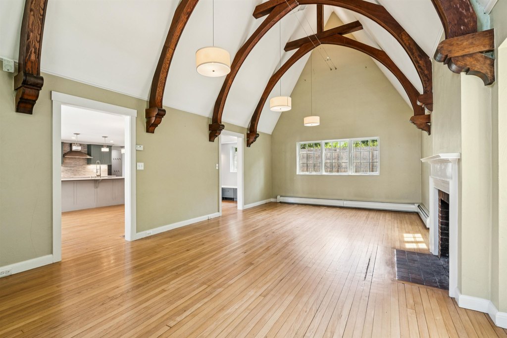 Hanover, New Hampshire, 03755, United States, 4 Bedrooms Bedrooms, ,4.5 BathroomsBathrooms,Residential,Forsale,1999500