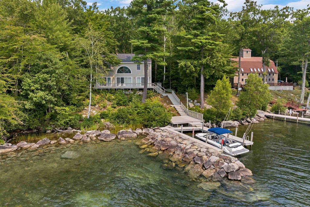 Alton, New Hampshire, 03810, United States, 2 Bedrooms Bedrooms, ,2 BathroomsBathrooms,Residential,Forsale,1941246