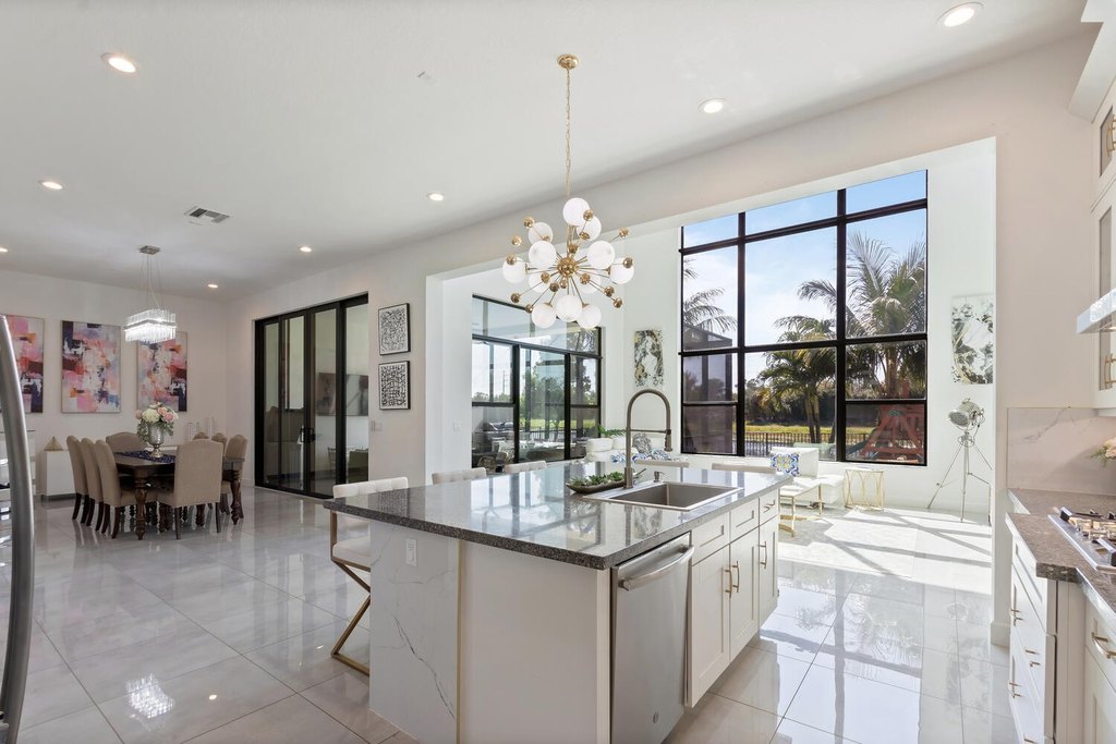 Boynton Beach, Florida, 33472, United States, 5 Bedrooms Bedrooms, ,5.5 BathroomsBathrooms,Residential,Forsale,1936182