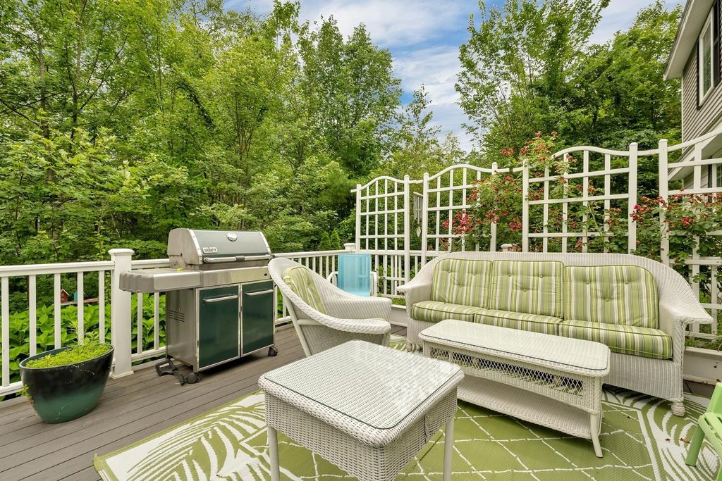 Wolfeboro, New Hampshire, 03894, United States, 3 Bedrooms Bedrooms, ,2.5 BathroomsBathrooms,Residential,Forsale,1941237