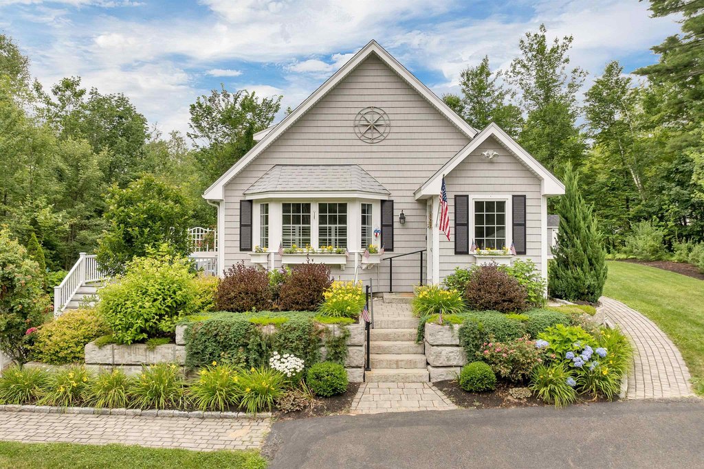 Wolfeboro, New Hampshire, 03894, United States, 3 Bedrooms Bedrooms, ,2.5 BathroomsBathrooms,Residential,Forsale,1941237