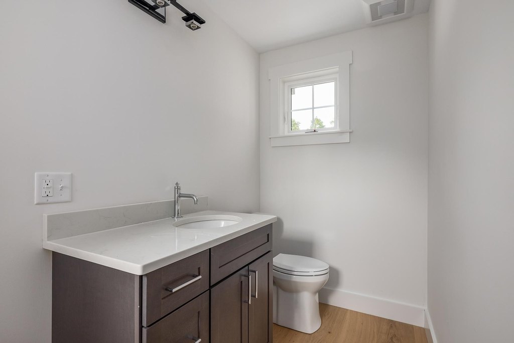 Rye, New Hampshire, 03870, United States, 2 Bedrooms Bedrooms, ,2.5 BathroomsBathrooms,Residential,Forsale,1941234