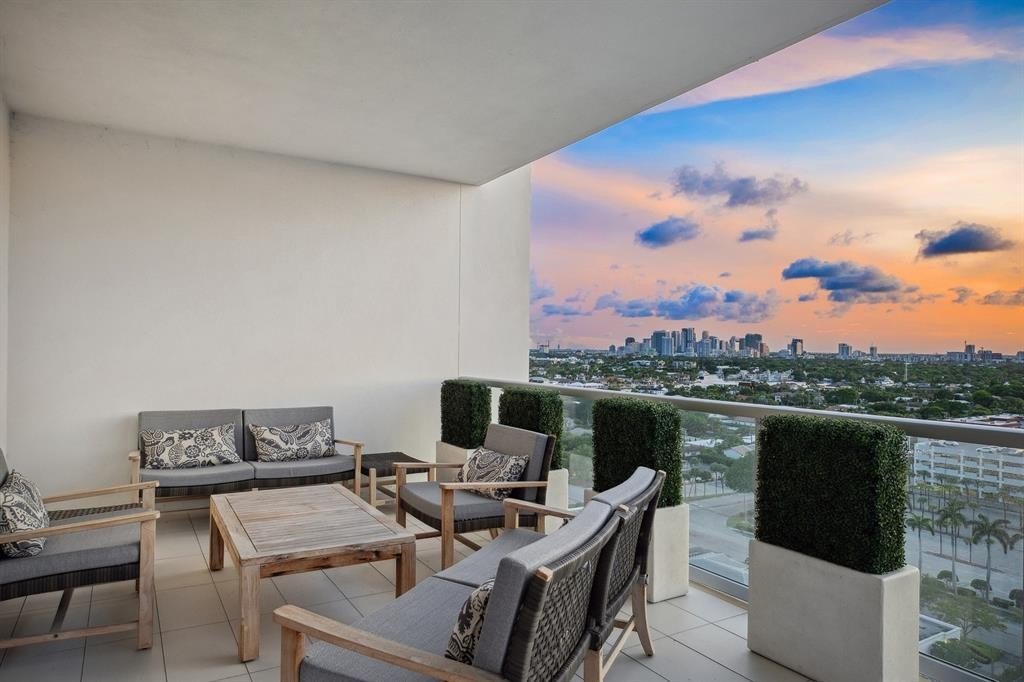 Fort Lauderdale, Florida, 33304, United States, 3 Bedrooms Bedrooms, ,3.5 BathroomsBathrooms,Residential,Forsale,1903983