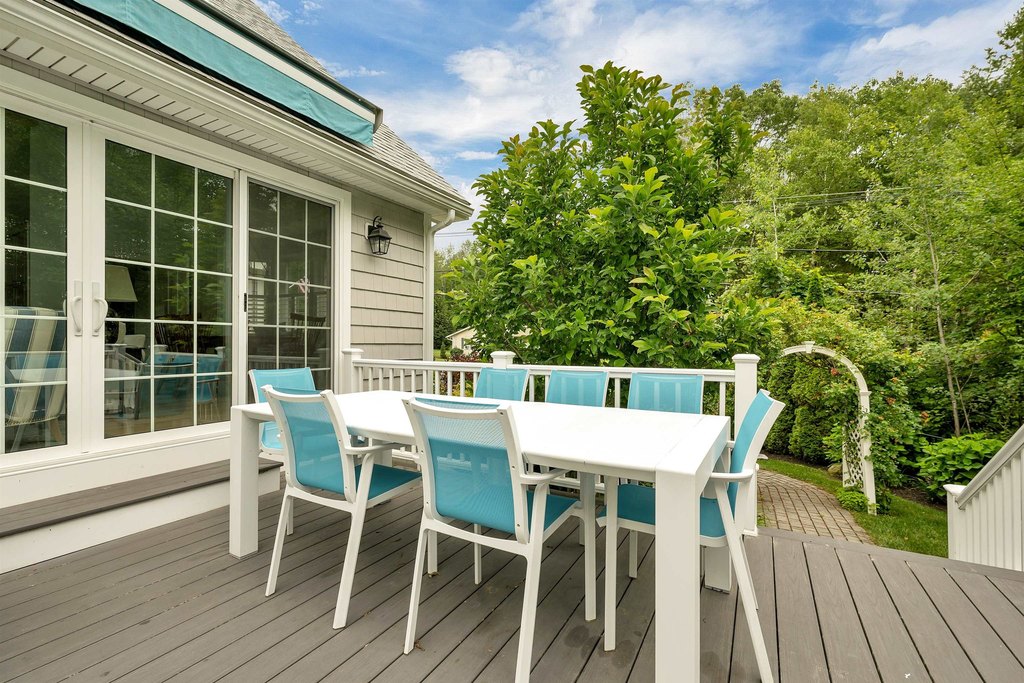 Wolfeboro, New Hampshire, 03894, United States, 3 Bedrooms Bedrooms, ,2.5 BathroomsBathrooms,Residential,Forsale,1941237