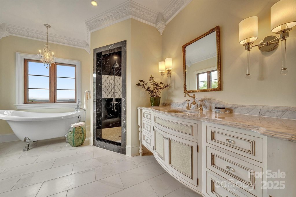 Hendersonville, North Carolina, 28792, United States, 3 Bedrooms Bedrooms, ,4.5 BathroomsBathrooms,Residential,Forsale,1886093