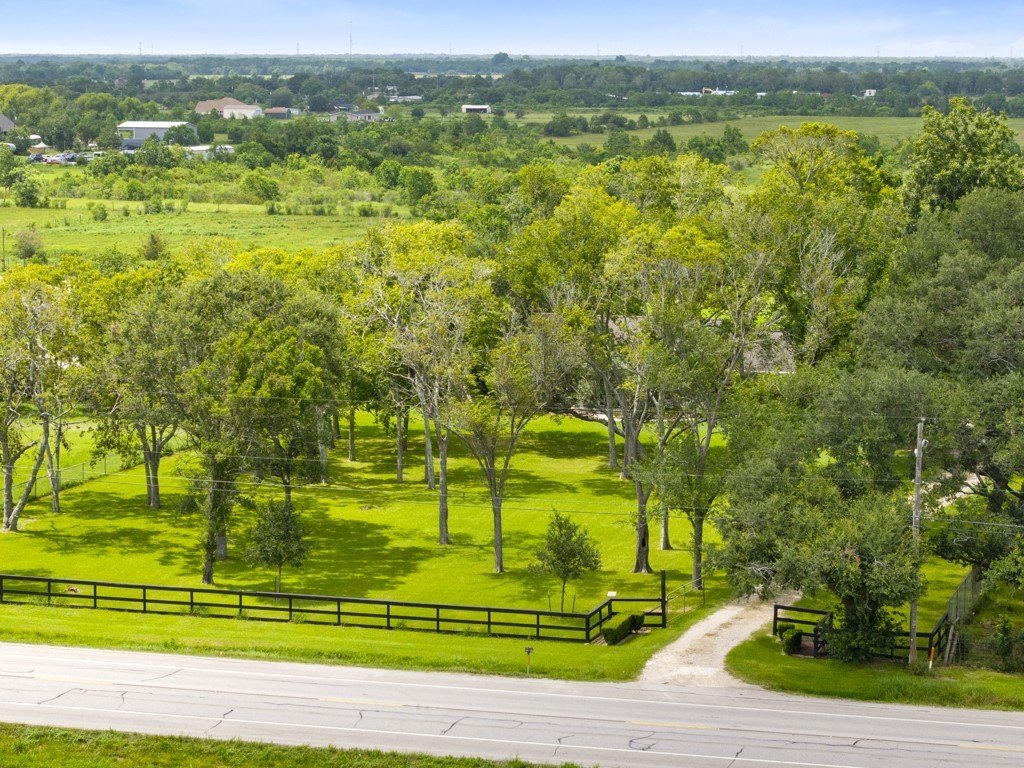 Alvin, Texas, 77511, United States, 3 Bedrooms Bedrooms, ,2.5 BathroomsBathrooms,Residential,Forsale,1972279