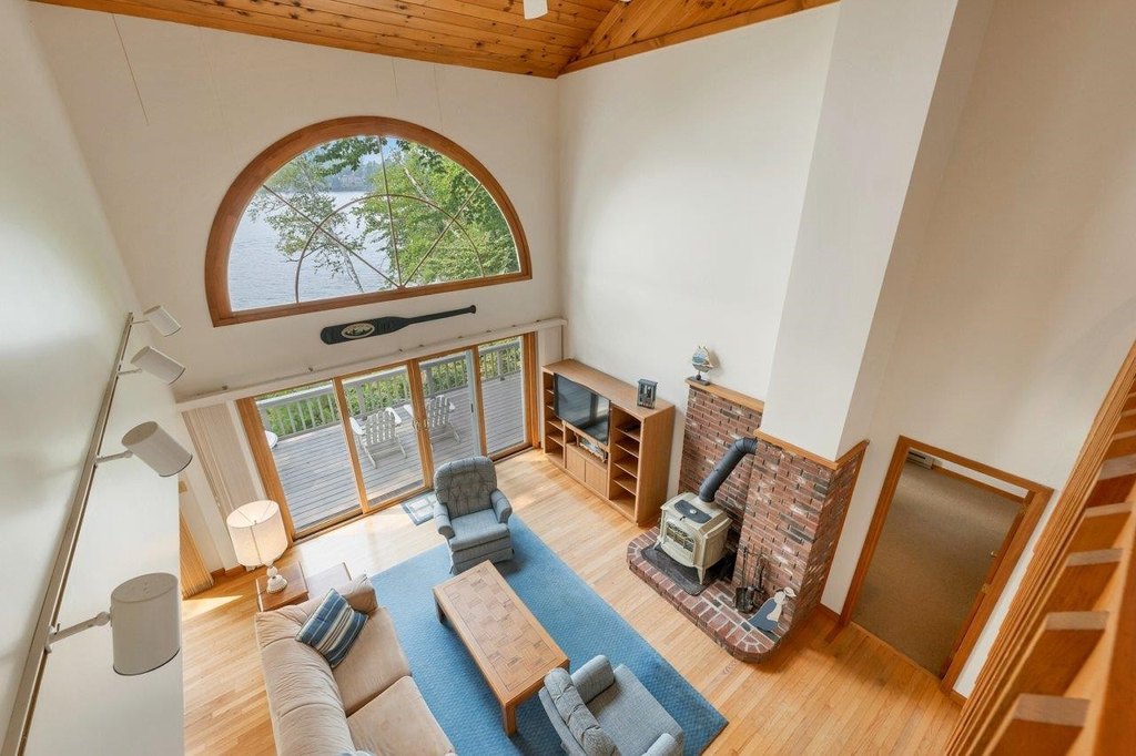 Alton, New Hampshire, 03810, United States, 2 Bedrooms Bedrooms, ,2 BathroomsBathrooms,Residential,Forsale,1941246