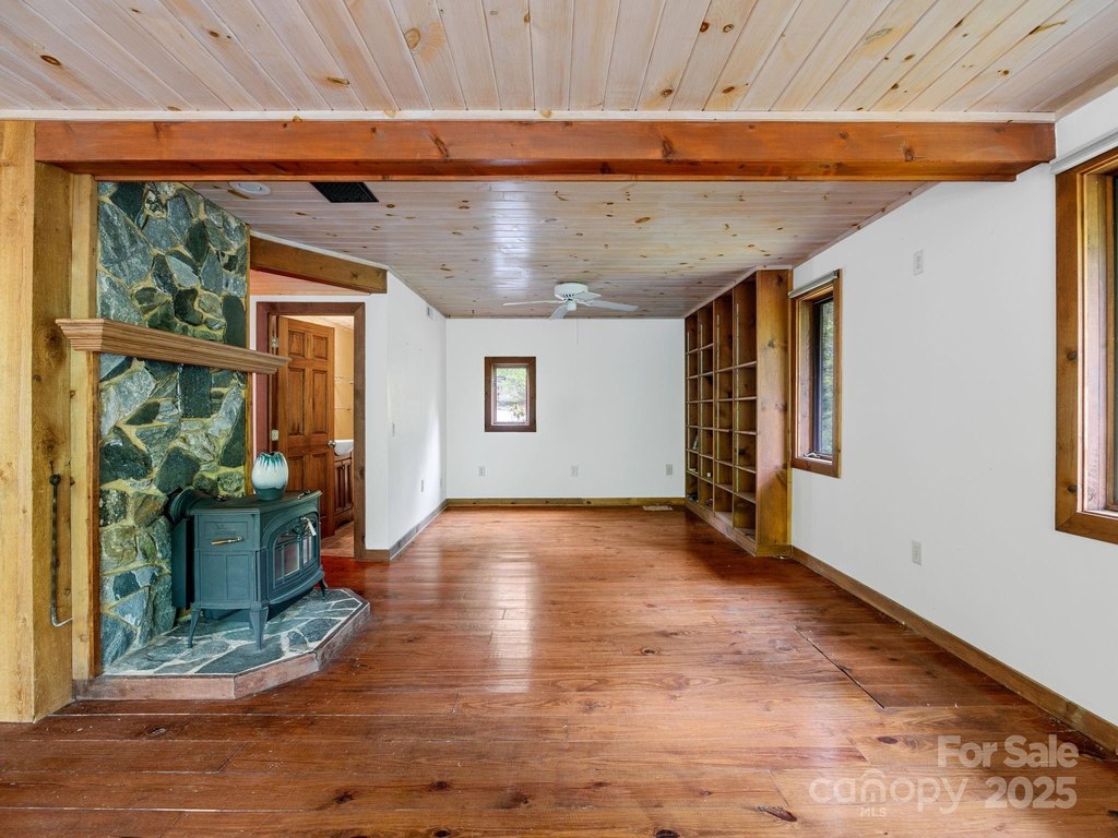 Tryon, North Carolina, 28782, United States, 4 Bedrooms Bedrooms, ,2.5 BathroomsBathrooms,Residential,Forsale,1886048