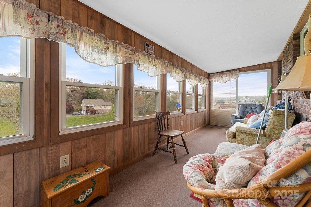 Leicester, North Carolina, 28748, United States, 3 Bedrooms Bedrooms, ,2 BathroomsBathrooms,Residential,Forsale,1960258