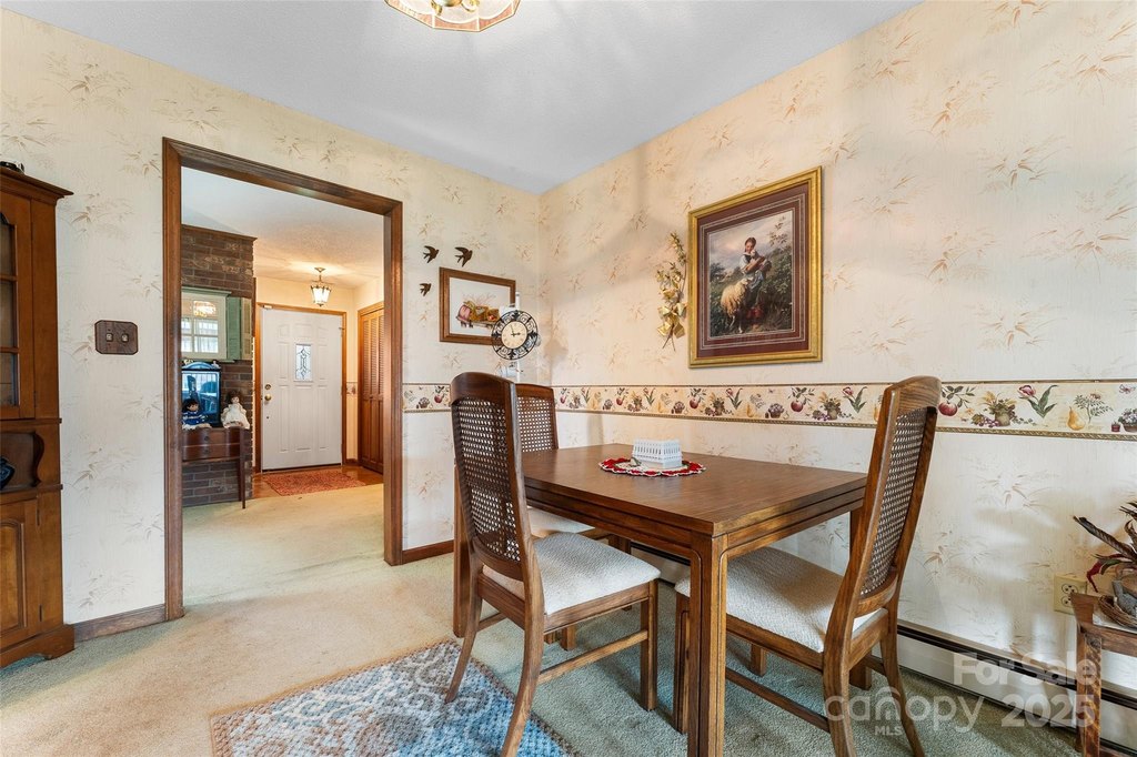 Leicester, North Carolina, 28748, United States, 3 Bedrooms Bedrooms, ,2 BathroomsBathrooms,Residential,Forsale,1960258