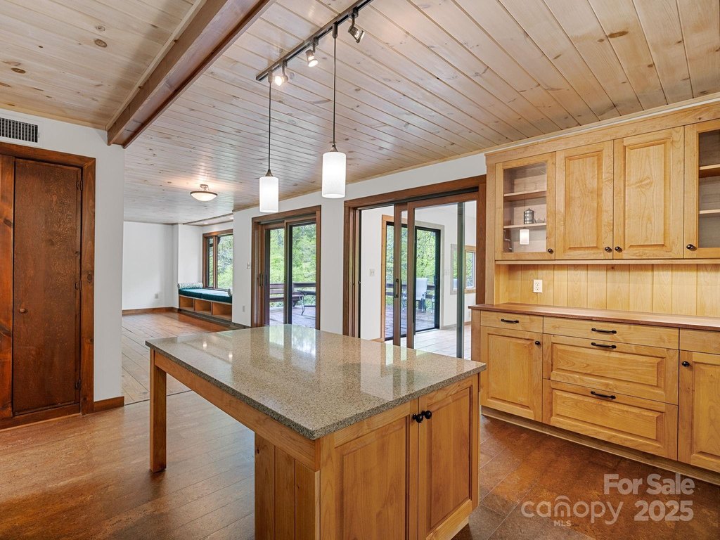Tryon, North Carolina, 28782, United States, 4 Bedrooms Bedrooms, ,2.5 BathroomsBathrooms,Residential,Forsale,1886048
