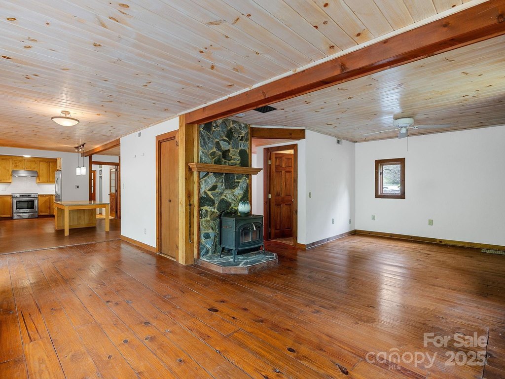 Tryon, North Carolina, 28782, United States, 4 Bedrooms Bedrooms, ,2.5 BathroomsBathrooms,Residential,Forsale,1886048