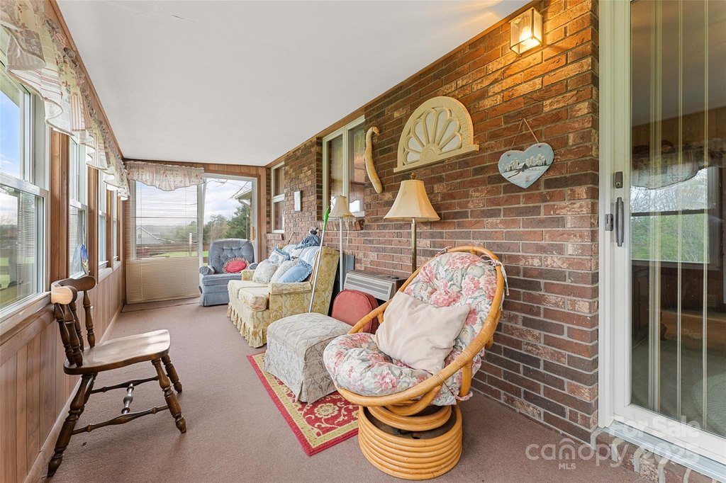 Leicester, North Carolina, 28748, United States, 3 Bedrooms Bedrooms, ,2 BathroomsBathrooms,Residential,Forsale,1960258