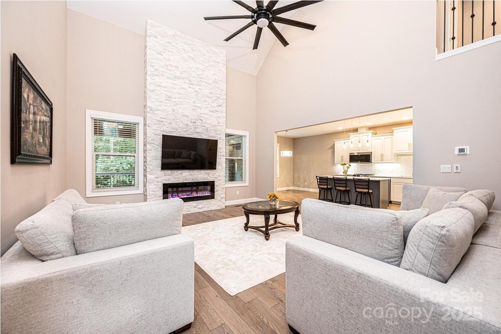 Granite Falls, North Carolina, 28630, United States, 5 Bedrooms Bedrooms, ,4 BathroomsBathrooms,Residential,Forsale,1934925