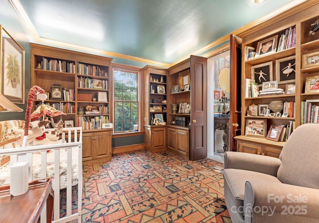 Hickory, North Carolina, 28601, United States, 4 Bedrooms Bedrooms, ,5.5 BathroomsBathrooms,Residential,Forsale,1953172